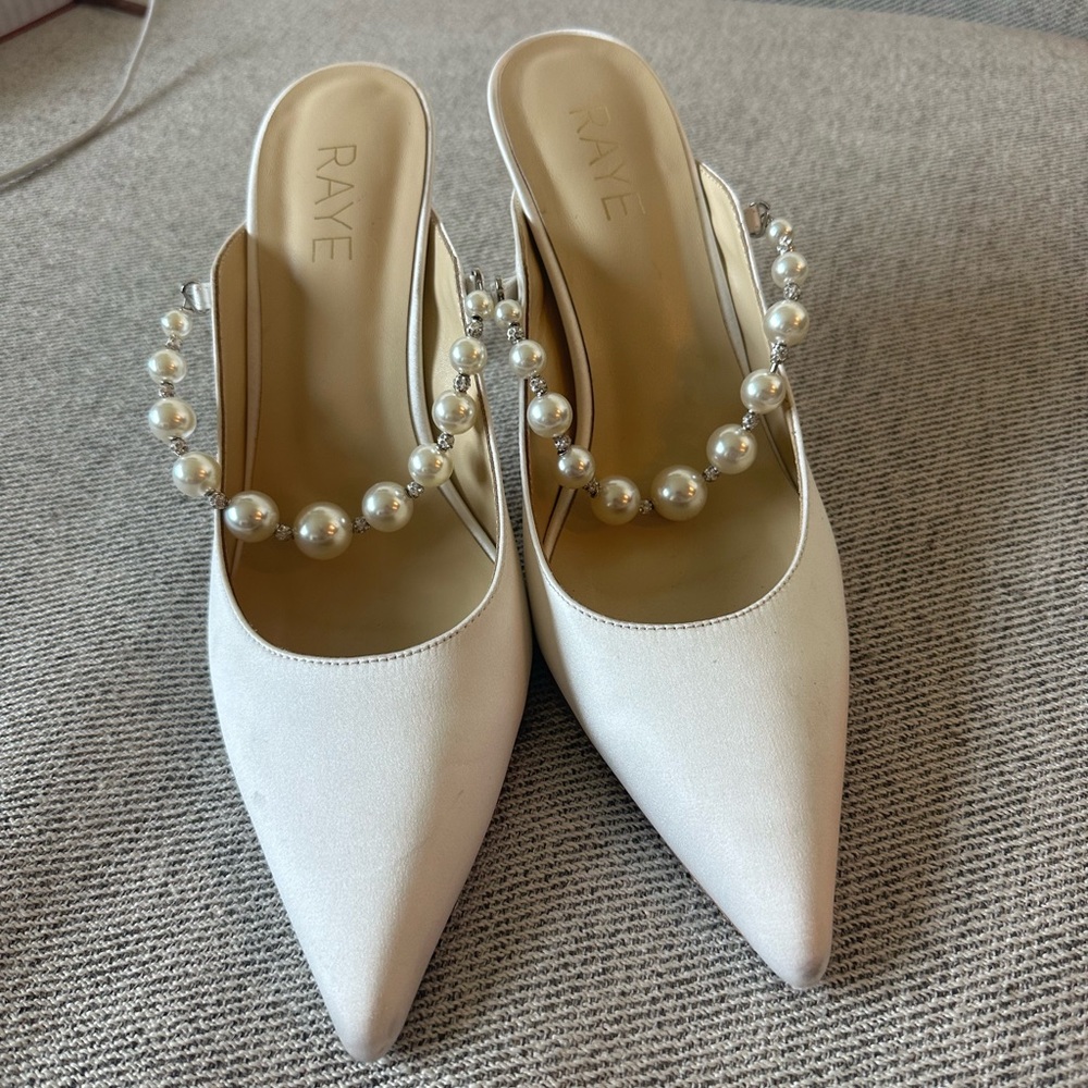 Raye Reception Heel - Picture 2 of 9